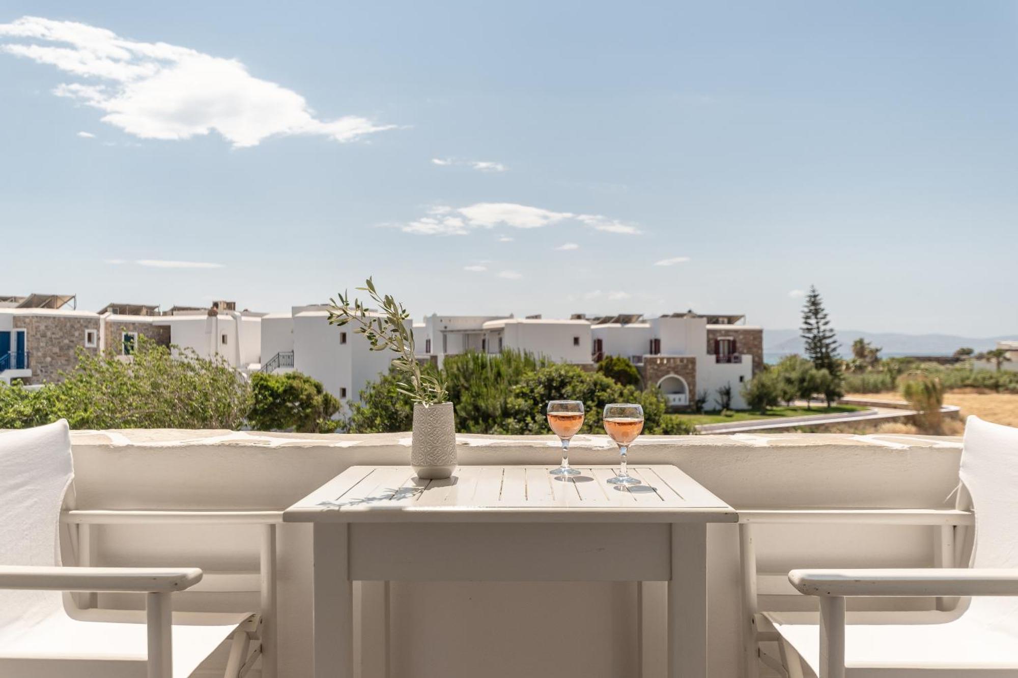 Mare Monte Naxos *